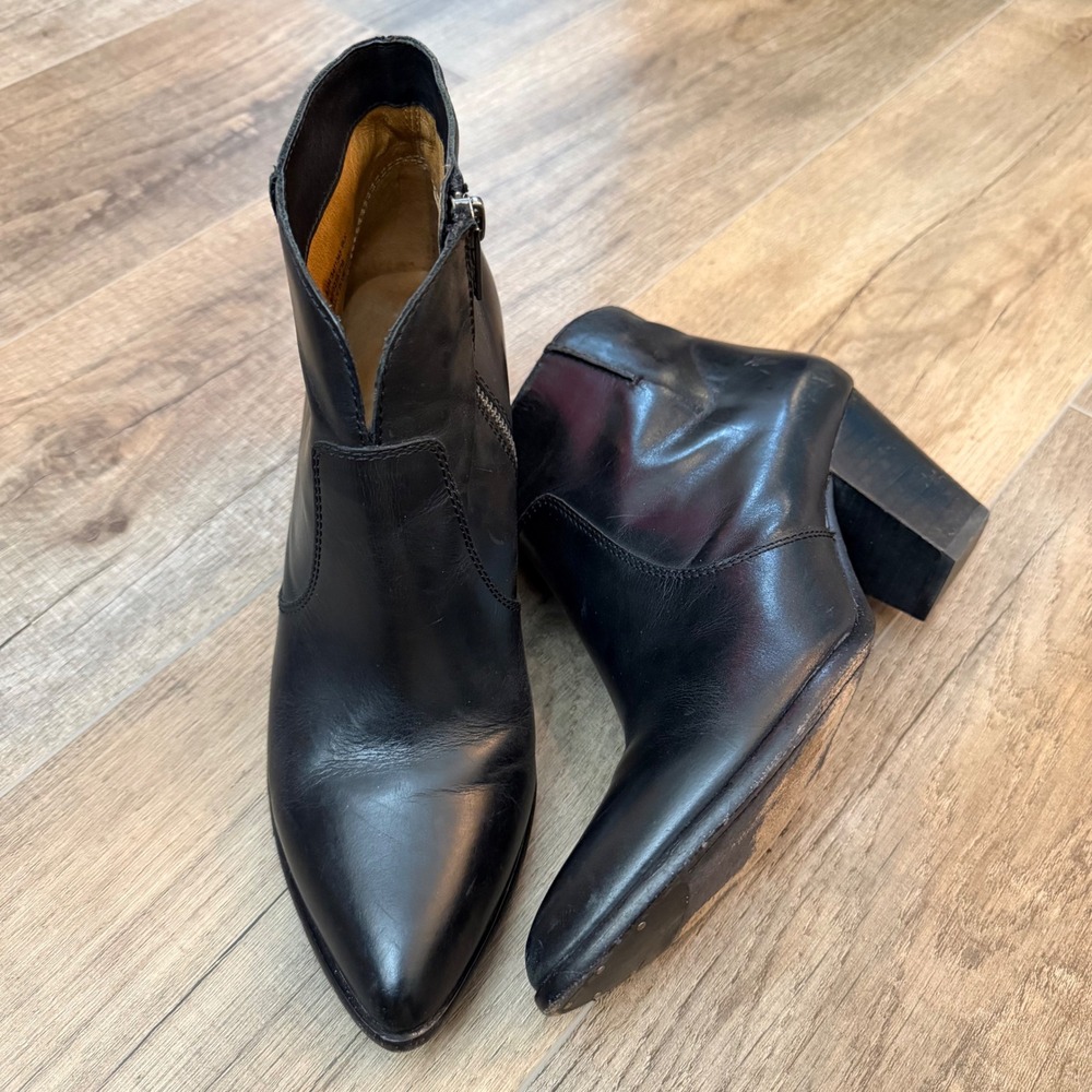 Frye Jennifer Black Leather Pointed Toe Ankle Boots Women 8.5 Block Heel Western